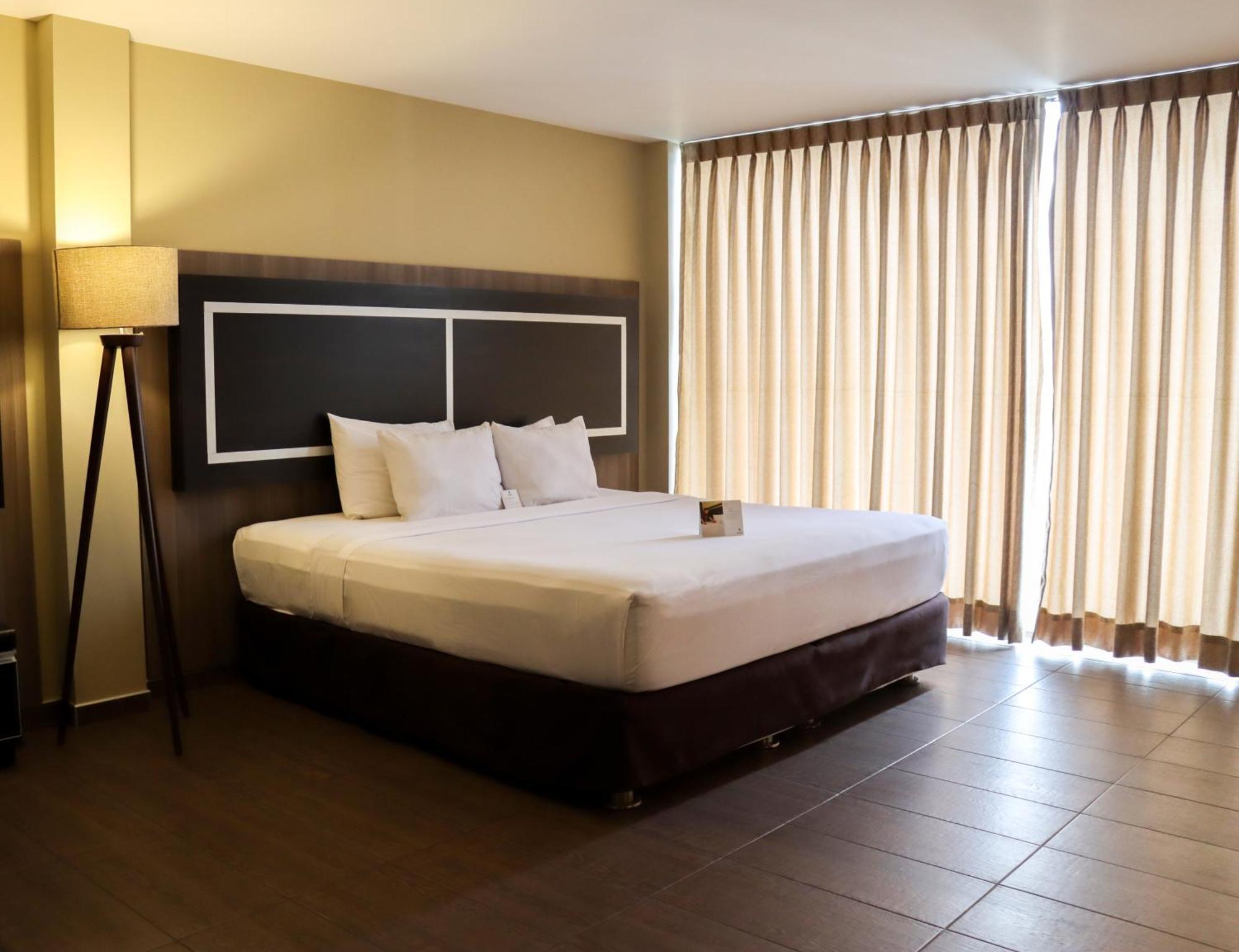 Rado Hotel - Santa Maria Трухильо Экстерьер фото